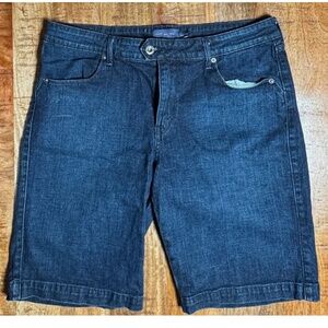 (14/32) **LEVI'S** CLASSIC DEMI CURVE STRETCH DENIM WOMENS JEAN SHORTS